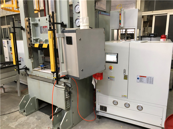 模溫機工業流體控溫的目的究竟是什么？