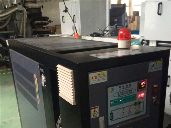 混合干燥機(jī)配模溫機(jī)多少錢？歐能模溫機(jī)物美價(jià)廉