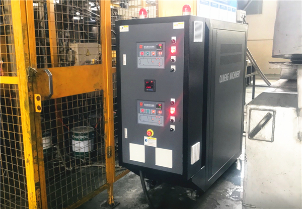 多點(diǎn)控溫模溫機(jī)