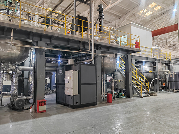 如何在易燃易爆環(huán)境中實(shí)現(xiàn)精準(zhǔn)溫度控制？用防爆模溫機(jī)