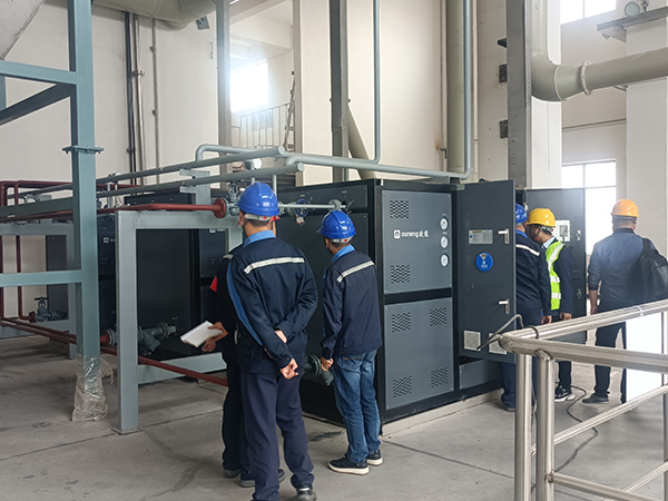 企業(yè)選擇150kw電加熱導(dǎo)熱油爐？3大優(yōu)勢碾壓傳統(tǒng)鍋爐