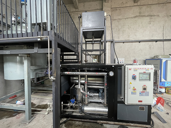 新型膜材料反應釜防爆模溫機